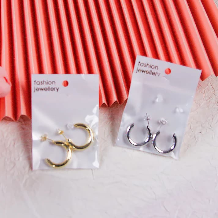   Simple C-Shaped Circle Earrings (Random Color)